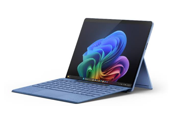 Microsoft Surface Pro 13'' 11th Gen X Elite 16GB 1TB SSD With Keyboard Combo - Image 2